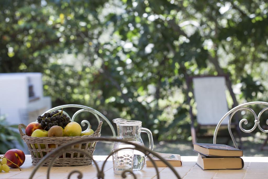 Agriturismo Tra Gli Ulivi, Chiappini Winery Болгери Экстерьер фото